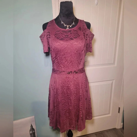 Altar'd state maroon openback laced dress size medium - Picture 1 of 9